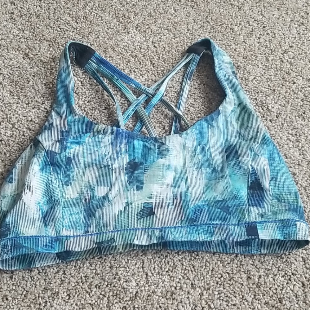 EUC lululemon energy sports bra size 10